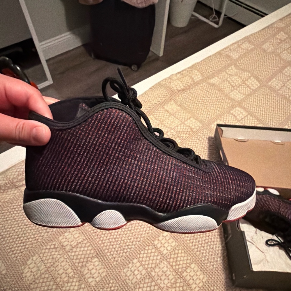 Kids Air Jordan 13 (size 3Y)